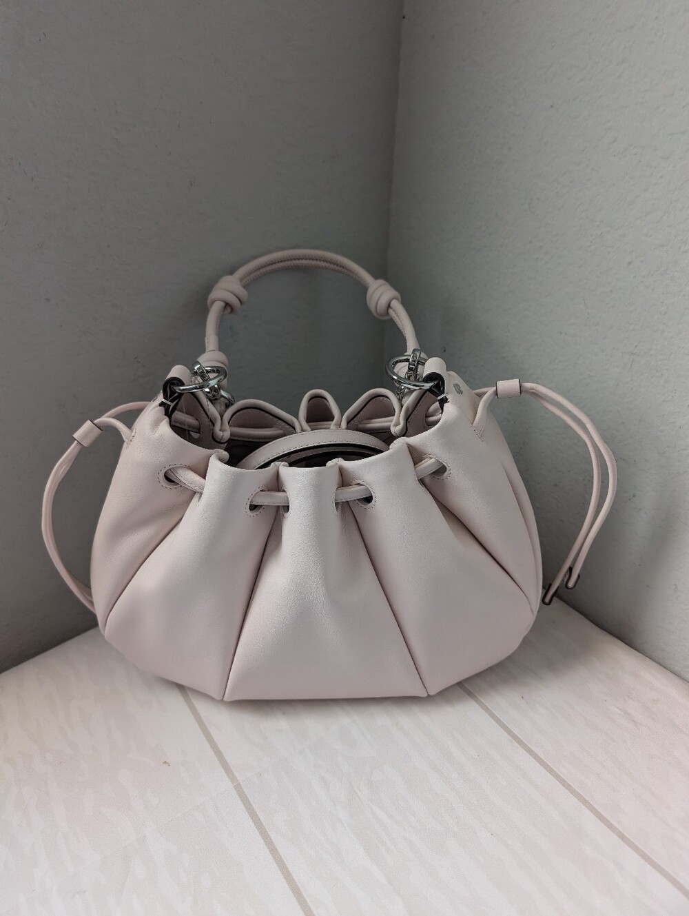 NWT Kate Spade KN640 Pinch Crossbody Shoulder Bag in Powdered Sugar